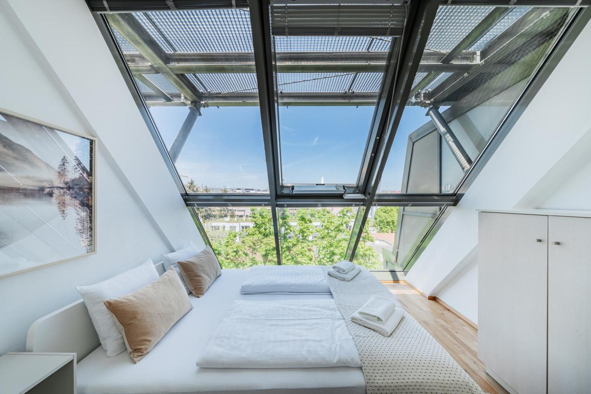 Apartments Next To Schoenbrunn - Free Parking !!! Vienna Esterno foto